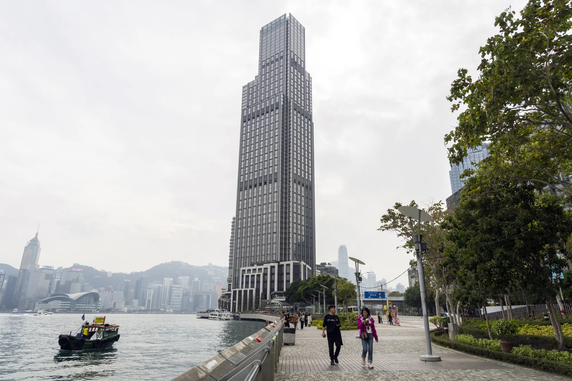 New World Is a Reminder China’s Real Estate Crisis Isn’t Over
